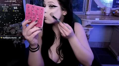 rouzfarrelll online show from 10, 4, 2026