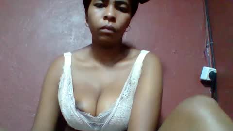 rovaelyah online show from 4, 2, 2026