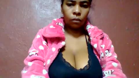 rovaelyah online show from 27, 5, 2026
