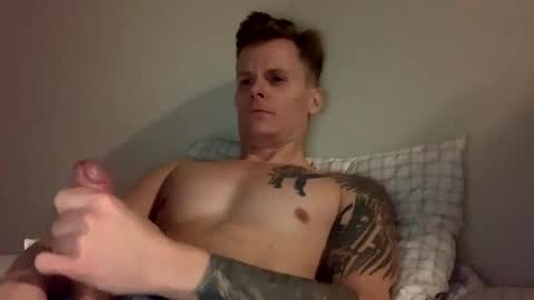 Snapshot of roverone89 chatting on 28, 2, 2026 roverone89 online show from 28, 2, 2026