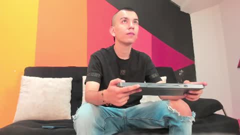 Snapshot of rowancley chatting on 1, 7, 2026 Rowan online show from 1, 7, 2026