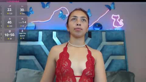 Snapshot of roxan_fox_ chatting on 2, 4, 2026 Roxane online show from 2, 4, 2026