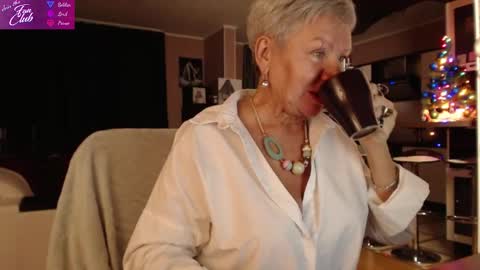 Snapshot of roxana_brooks chatting on 18, 12, 2024 Roxana online show from 18, 12, 2024