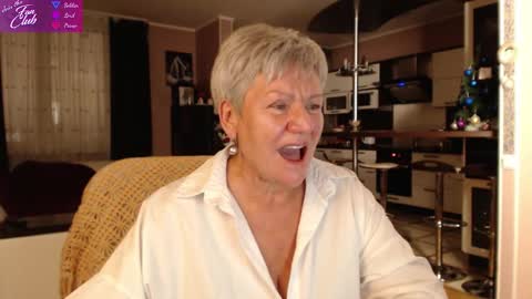 Snapshot of roxana_brooks chatting on 11, 1, 2025 Roxana online show from 11, 1, 2025