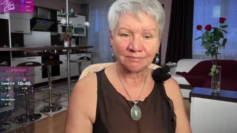 Snapshot of roxana_brooks chatting on 1, 2, 2025 Roxana online show from 1, 2, 2025