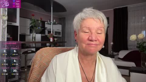 Snapshot of roxana_brooks chatting on 5, 2, 2025 Roxana online show from 5, 2, 2025