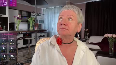 Snapshot of roxana_brooks chatting on 8, 3, 2025 Roxana online show from 8, 3, 2025
