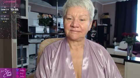 Snapshot of roxana_brooks chatting on 2, 10, 2025 Roxana online show from 2, 10, 2025