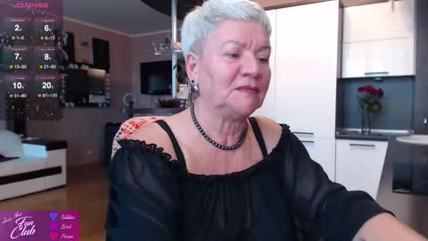 Snapshot of roxana_brooks chatting on 7, 10, 2025 Roxana online show from 7, 10, 2025