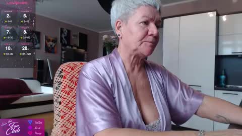 Snapshot of roxana_brooks chatting on 14, 10, 2025 Roxana online show from 14, 10, 2025