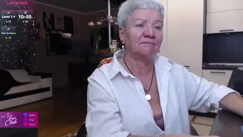 Snapshot of roxana_brooks chatting on 14, 10, 2025 Roxana online show from 14, 10, 2025
