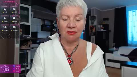 Snapshot of roxana_brooks chatting on 2, 2, 2026 Roxana online show from 2, 2, 2026