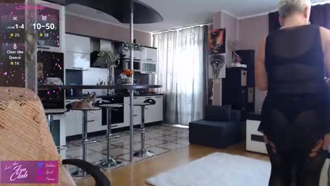 Snapshot of roxana_brooks chatting on 28, 3, 2026 Roxana online show from 28, 3, 2026