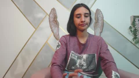   online show from 25, 2, 2025