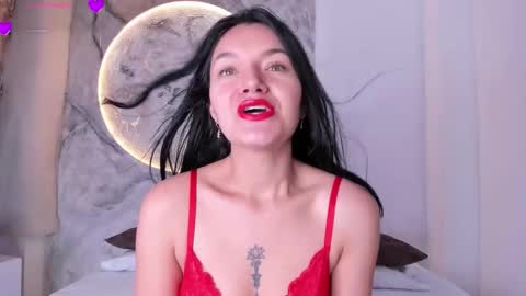 Snapshot of roxanaborns chatting on 22, 12, 2025 roxanaborns online show from 22, 12, 2025