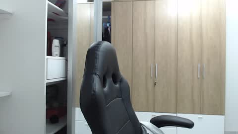 Snapshot of roxanalove7 chatting on 5, 1, 2025 Roxana online show from 5, 1, 2025