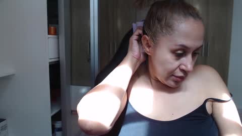 Snapshot of roxanalove7 chatting on 7, 1, 2025 Roxana online show from 7, 1, 2025