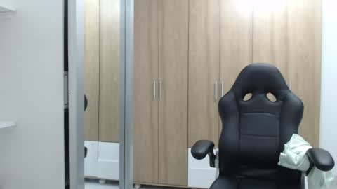 Snapshot of roxanalove7 chatting on 13, 1, 2025 Roxana online show from 13, 1, 2025