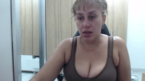 Snapshot of roxanalove7 chatting on 6, 2, 2025 Roxana online show from 6, 2, 2025