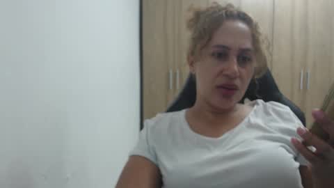 Snapshot of roxanalove7 chatting on 1, 10, 2025 Roxana online show from 1, 10, 2025