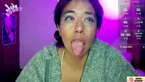 Snapshot of roxanbunny chatting on 19, 11, 2025 roxxy online show from 19, 11, 2025