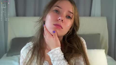 Snapshot of roxannastoo chatting on 14, 9, 2025 roxannastoo online show from 14, 9, 2025