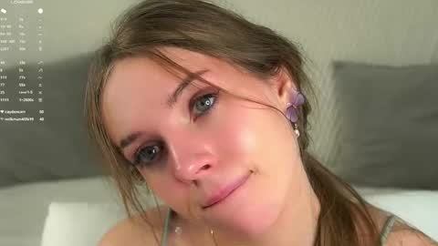 Snapshot of roxannastoo chatting on 22, 10, 2025 roxannastoo online show from 22, 10, 2025