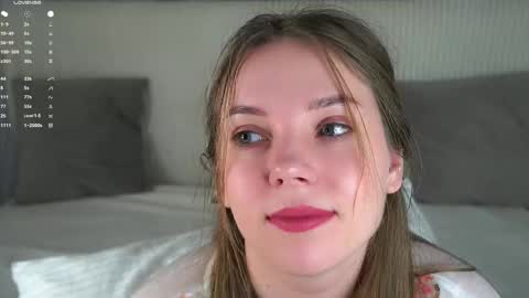 Snapshot of roxannastoo chatting on 20, 11, 2025 roxannastoo online show from 20, 11, 2025