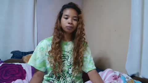 roxanne_98 online show from 10, 10, 2025