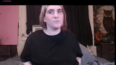 Snapshot of roxanneroulette chatting on 13, 10, 2025 Silver online show from 13, 10, 2025