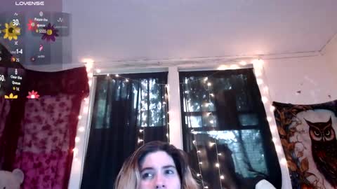 Snapshot of roxanneroulette chatting on 14, 6, 2026 Silver online show from 14, 6, 2026