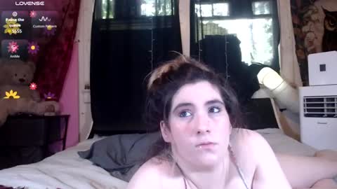 Snapshot of roxanneroulette chatting on 28, 6, 2026 Silver online show from 28, 6, 2026