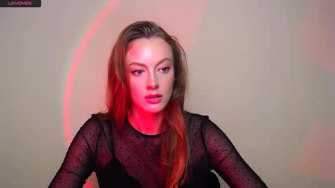 Roxa online show from 4, 10, 2025