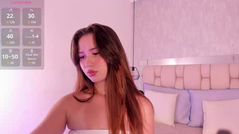 Snapshot of roxie_summers chatting on 10, 1, 2025 Roxie online show from 10, 1, 2025