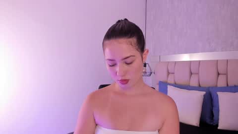 Snapshot of roxie_summers chatting on 21, 1, 2025 Roxie online show from 21, 1, 2025