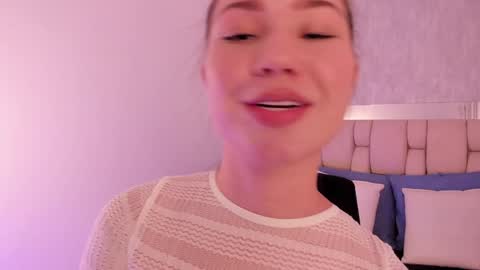 Snapshot of roxie_summers chatting on 21, 1, 2025 Roxie online show from 21, 1, 2025