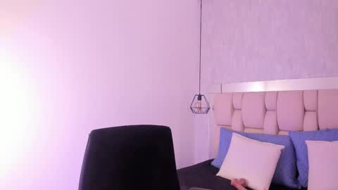 Snapshot of roxie_summers chatting on 23, 1, 2025 Roxie online show from 23, 1, 2025