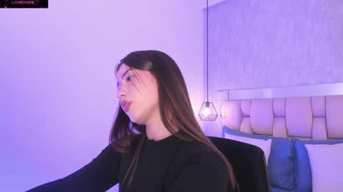 Snapshot of roxie_summers chatting on 8, 2, 2025 Roxie online show from 8, 2, 2025