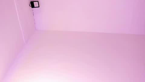 Snapshot of roxie_summers chatting on 6, 3, 2025 Roxie online show from 6, 3, 2025