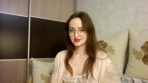 Roxxy Wharton online show from 8, 3, 2025