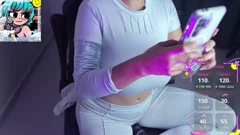 Snapshot of roxy_clark chatting on 12, 9, 2025 Annah online show from 12, 9, 2025