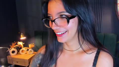 Roxy hell online show from 7, 3, 2025