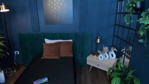 Snapshot of roxy_hell chatting on 6, 1, 2026 Roxy hell online show from 6, 1, 2026