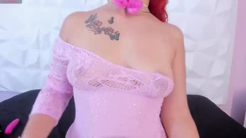 Snapshot of roxy_medina chatting on 15, 10, 2025 Roxy online show from 15, 10, 2025