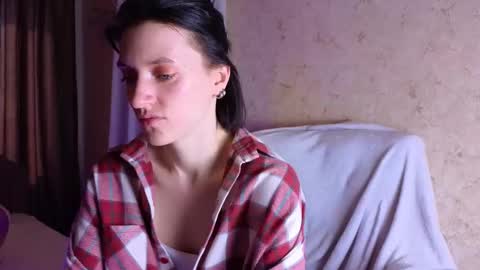 roxy_riot_ online show from 17, 2, 2025