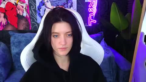 roxy_riot_ online show from 18, 2, 2025