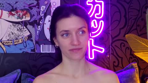 roxy_riot_ online show from 2, 3, 2025