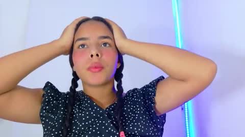 Snapshot of roxy_stone1 chatting on 23, 10, 2025 roxy_stone1 online show from 23, 10, 2025