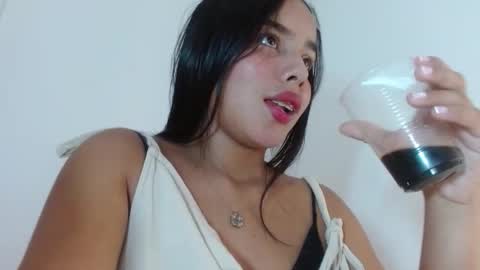 Snapshot of roxy_stone1 chatting on 6, 11, 2025 roxy_stone1 online show from 6, 11, 2025