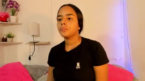 Snapshot of roxy_stone1 chatting on 16, 12, 2025 roxy_stone1 online show from 16, 12, 2025